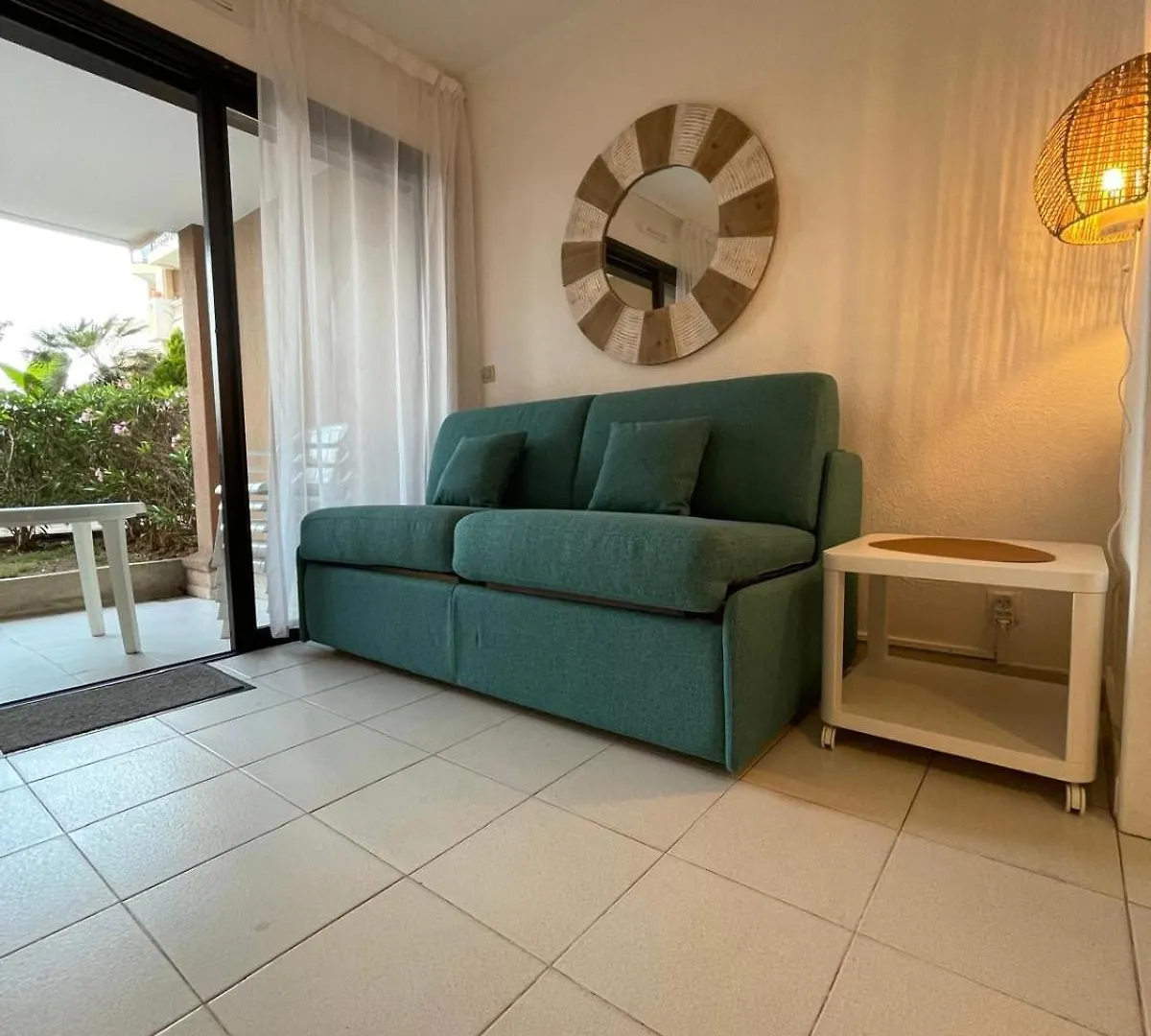 Appartement Cannes, Piscine - Terrasse, Jardin Privatif - 4 Personnes
